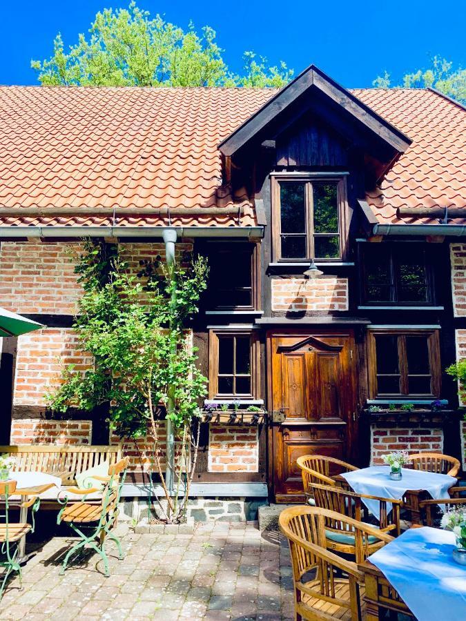 Landhotel Waldhaus Laubach  ภายนอก รูปภาพ